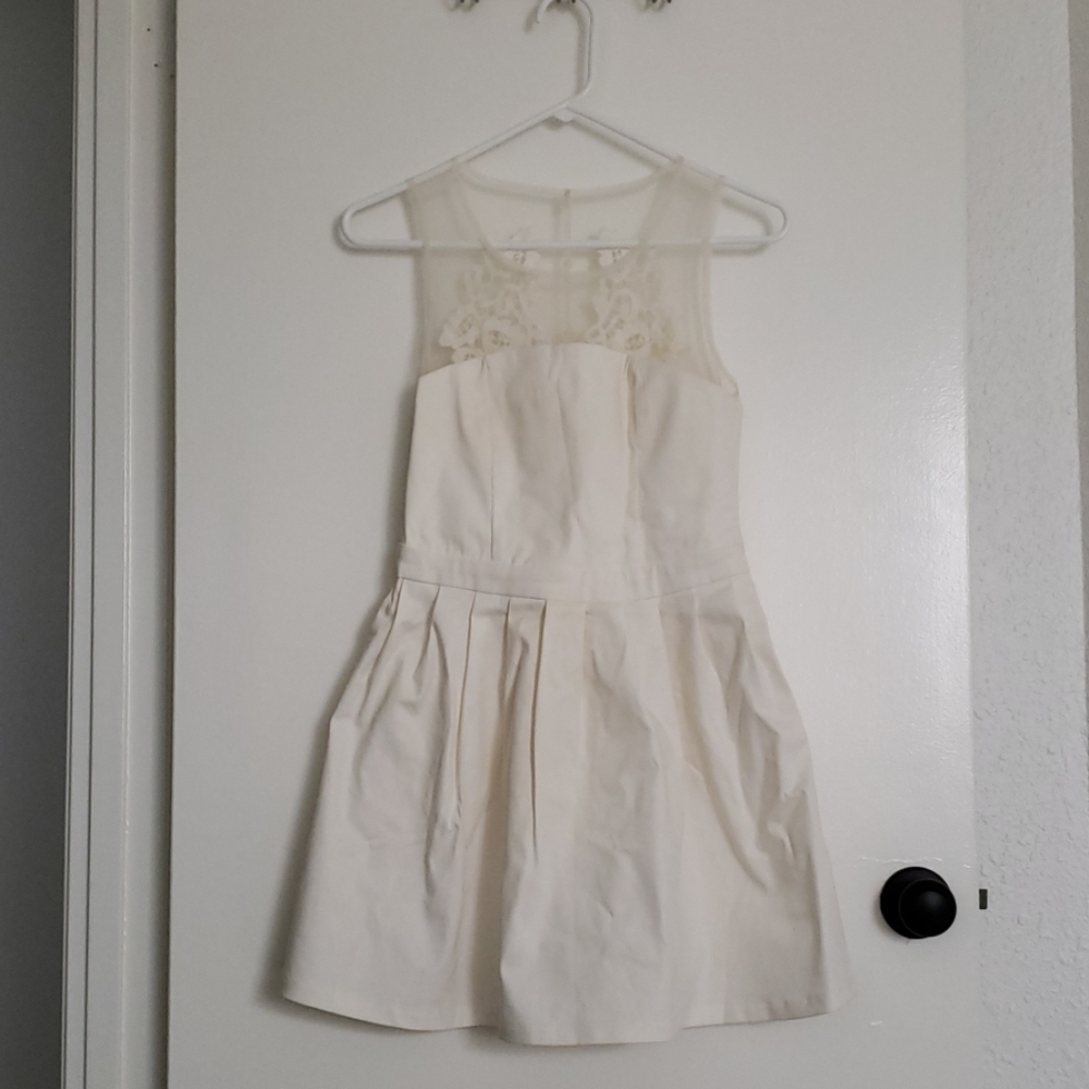 Rare london white dress with pearls